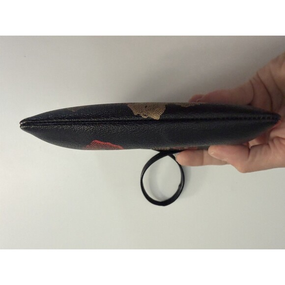 Coach Black Floral Wristlet Zip Close wallet Excellent Condition - Picture 8 of 8